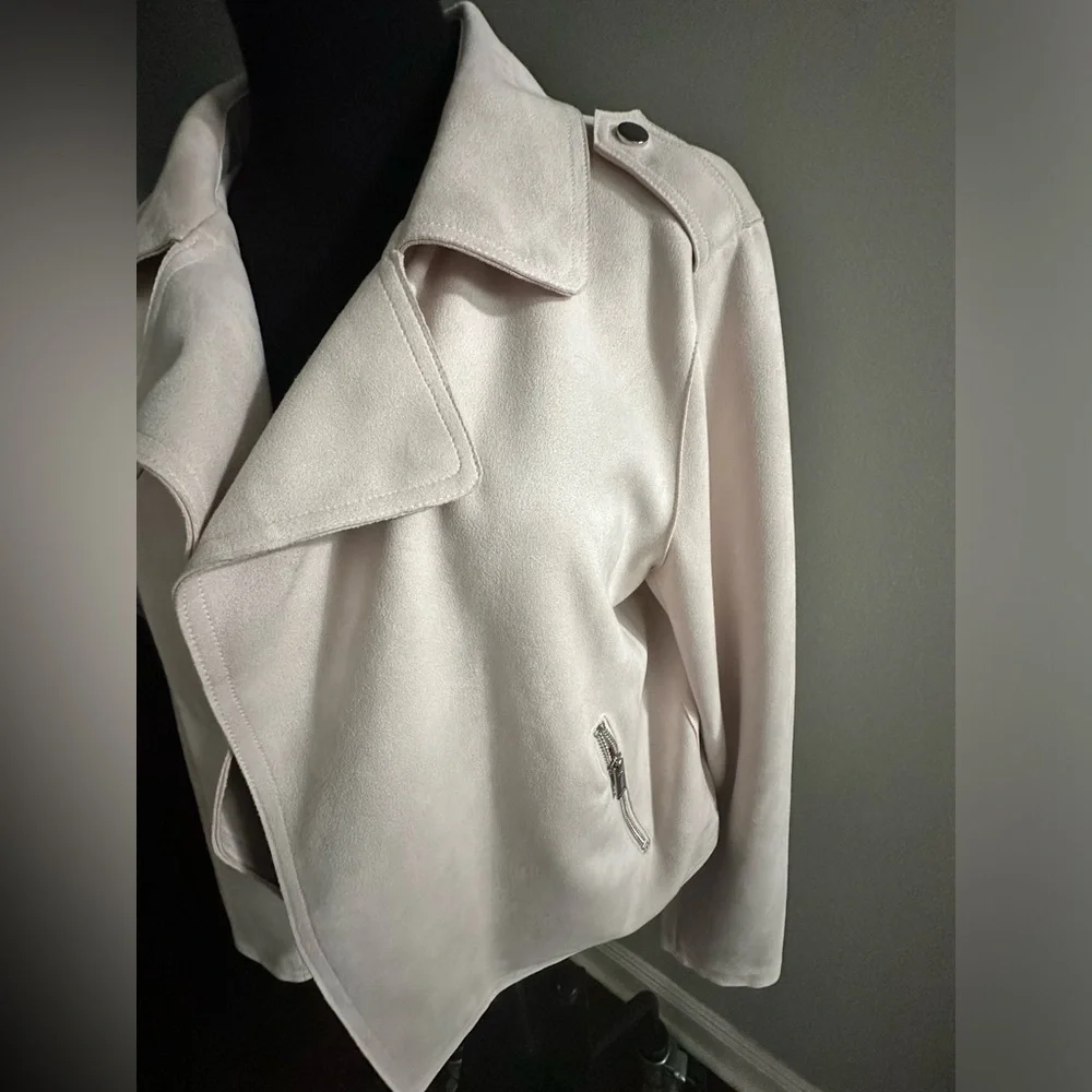 Anthro Jacket - Picture 2 of 9